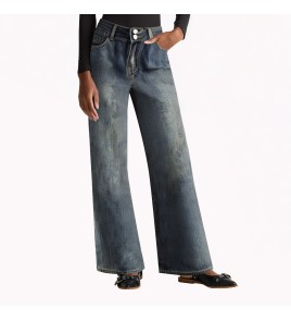 Versatile Slim Fitting Wide Leg Jeans